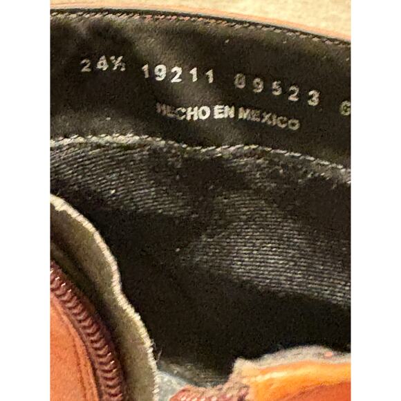 Carlo Rossetti Size 7.5 Burgundy Leather Chunky Heel Platform Booties Side Zip - Picture 9 of 14